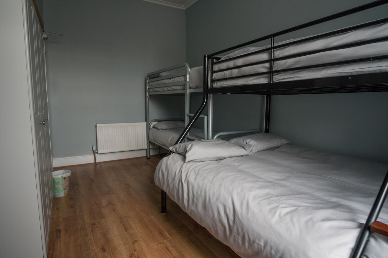 One Woodleigh Hostel Londonderry Bagian luar foto